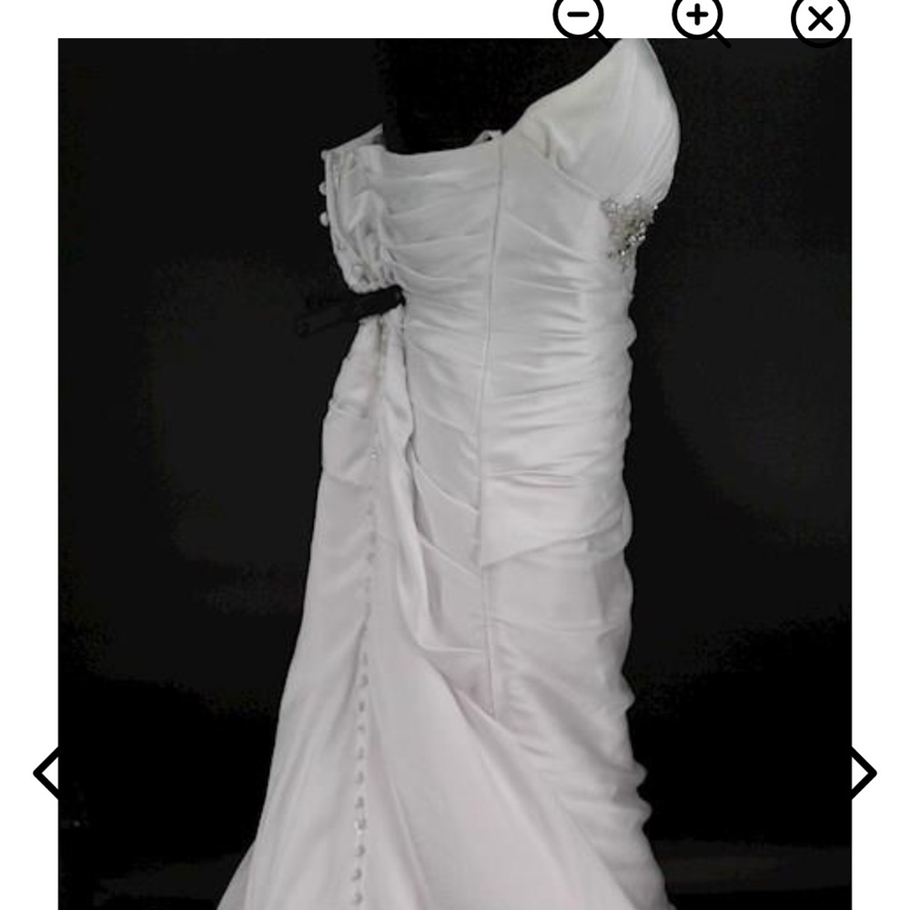 Beautiful Bonny wedding dress great for curves Size 16 Good Condition strapless - Picture 7 of 16